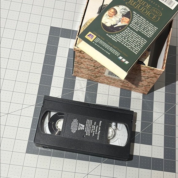 Pride and Prejudice VHS Box Set - Picture 11 of 11
